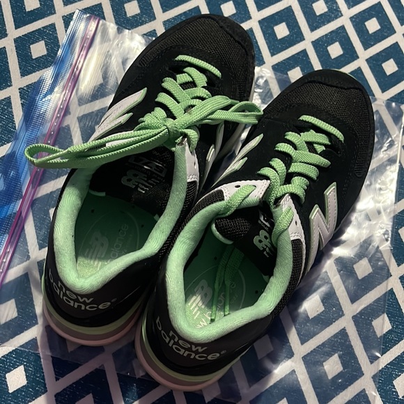 Used twice New Balance WL574CPC in black/with green trim - Picture 3 of 6